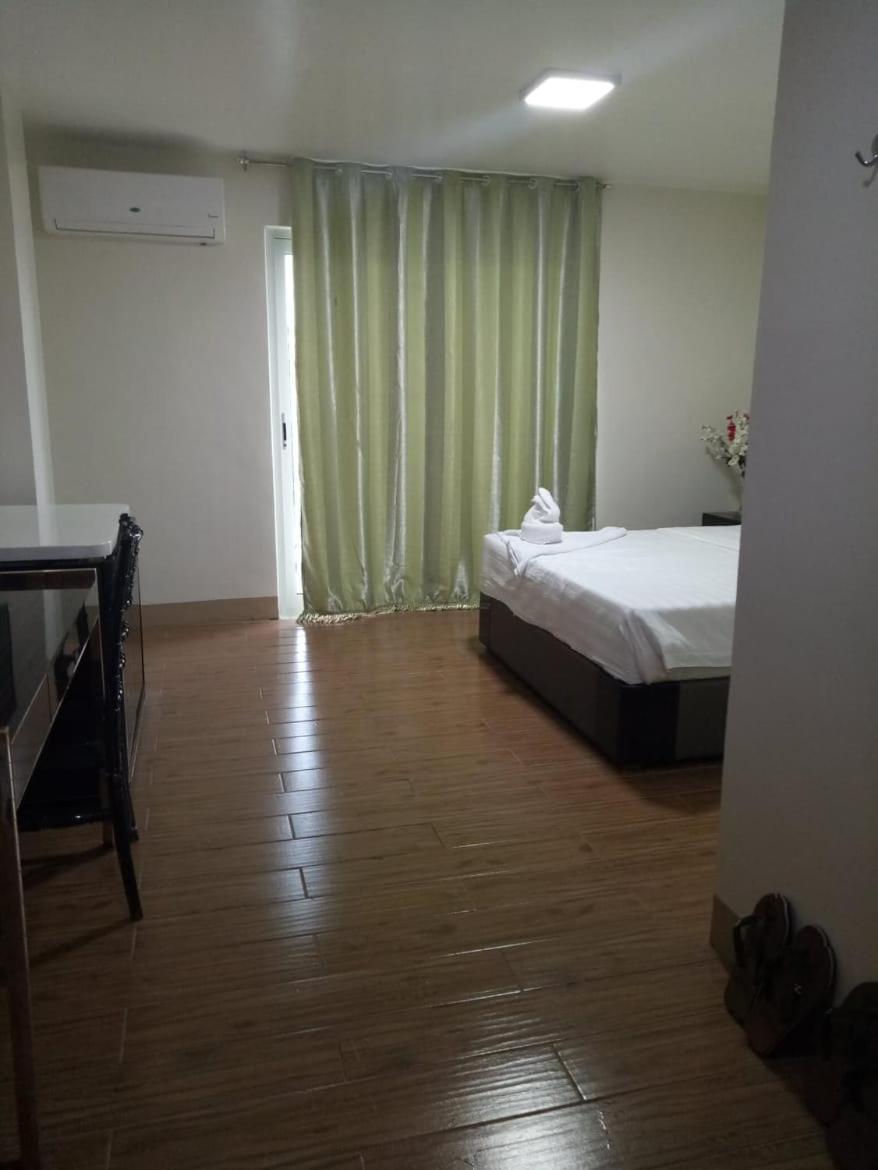 Meaco Royal Hotel - Batangas City Exteriör bild