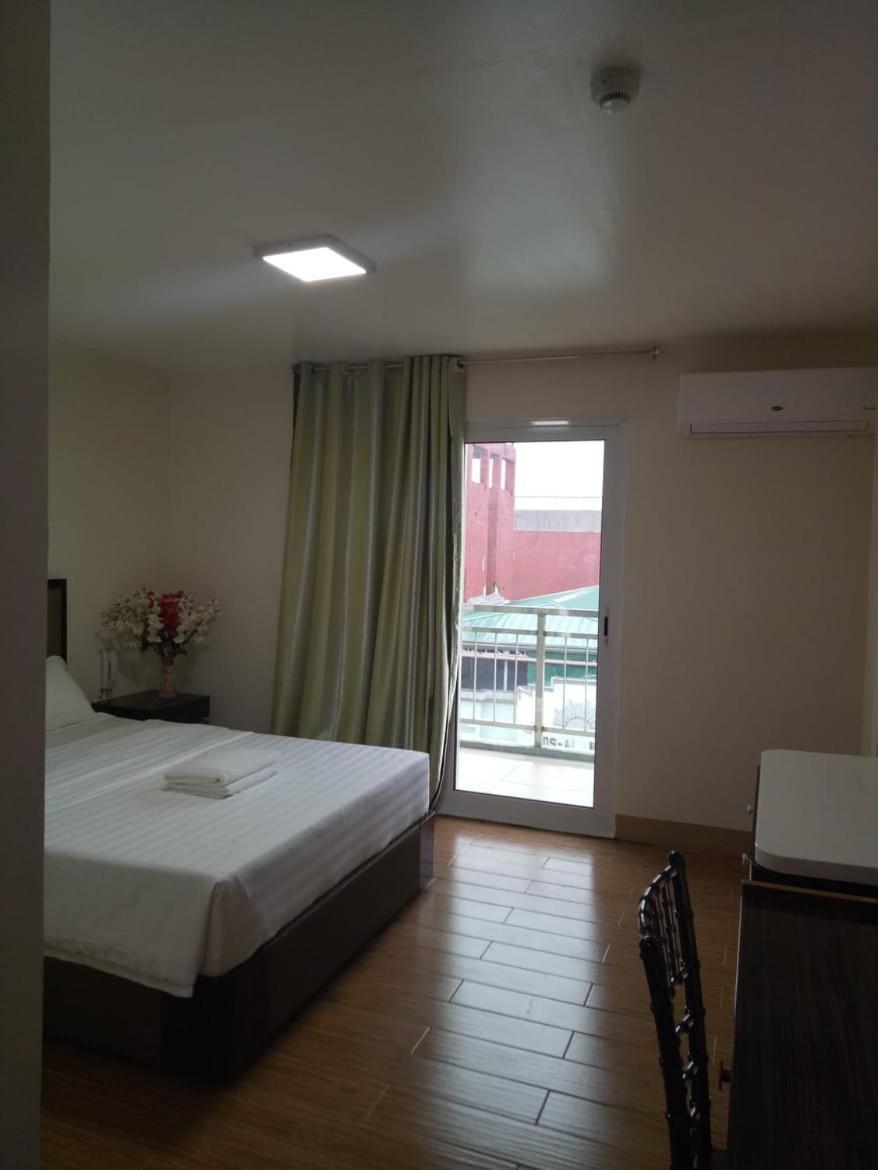 Meaco Royal Hotel - Batangas City Exteriör bild