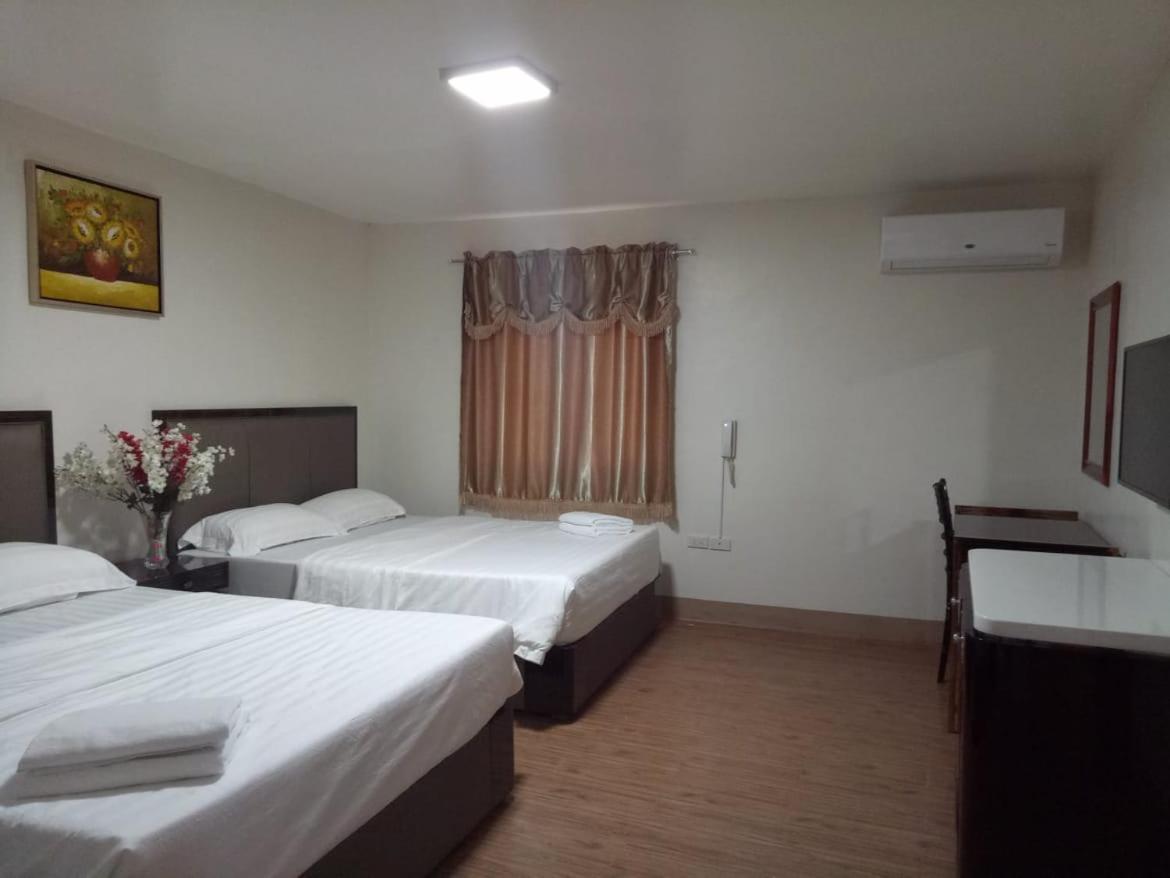 Meaco Royal Hotel - Batangas City Exteriör bild