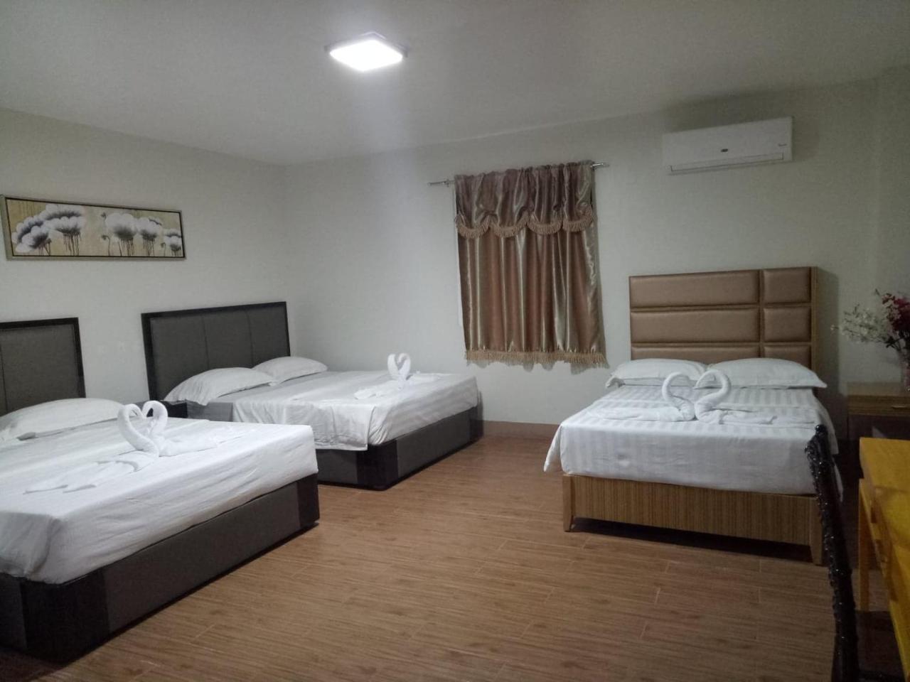 Meaco Royal Hotel - Batangas City Exteriör bild
